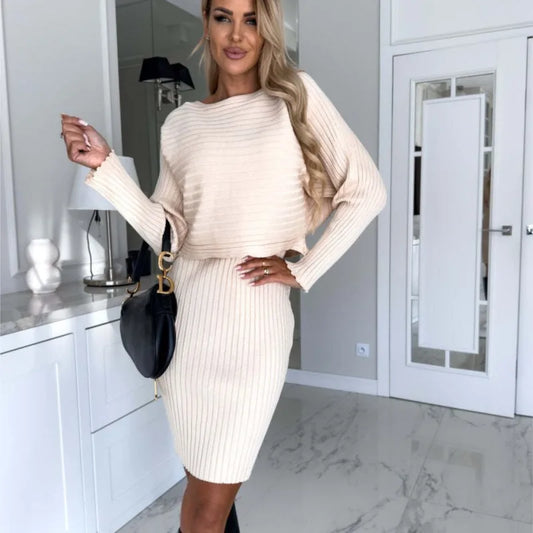 Conjunto de jersey y vestido de punto Otoño/Invierno 2025