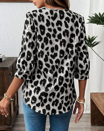 Blusa de manga media con estampado de leopardo y corte holgado